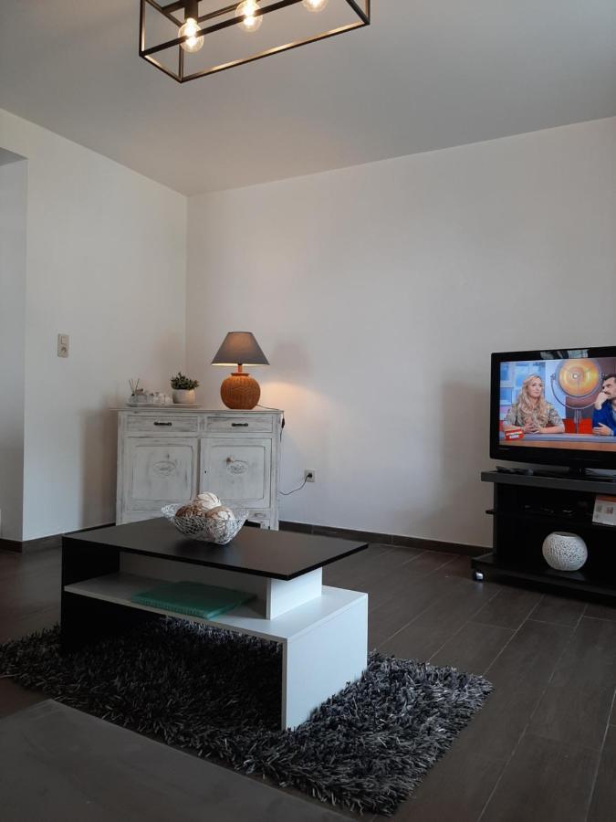 Maison De Campagne En Pierre Bleue-Wifi Et Parking Bousignies-sur-Roc Luaran gambar